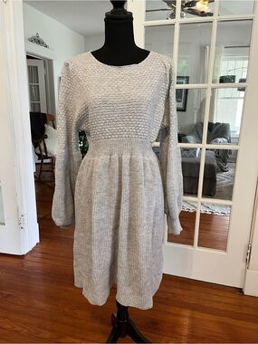 Classic Knit Long Sleeve Dress - Light Gray